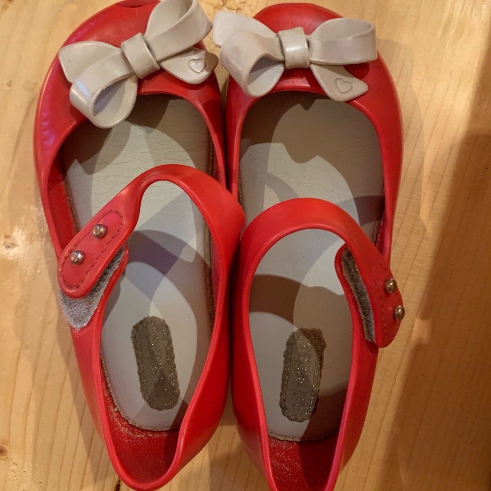 Red Mini Melissas
